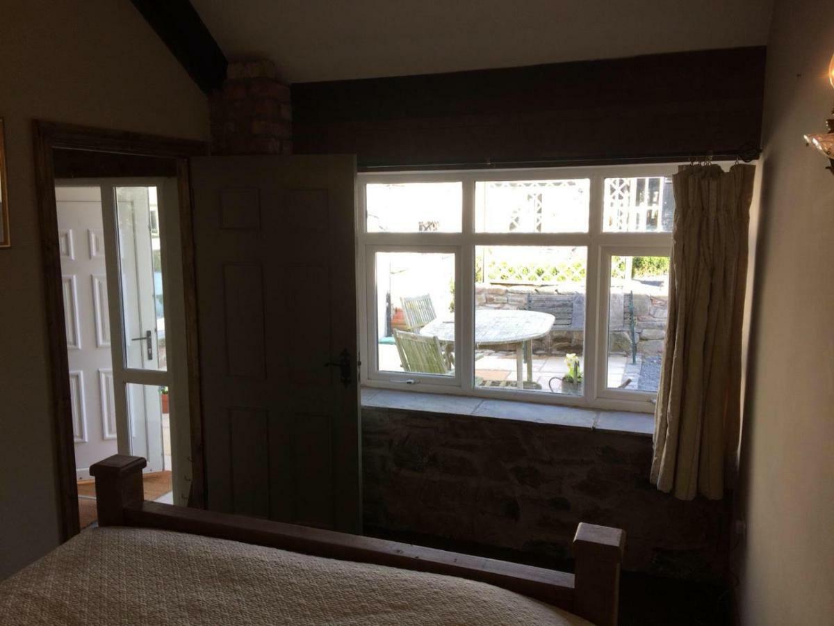 Tracey'S Farmhouse Cottage Белфаст Екстер'єр фото